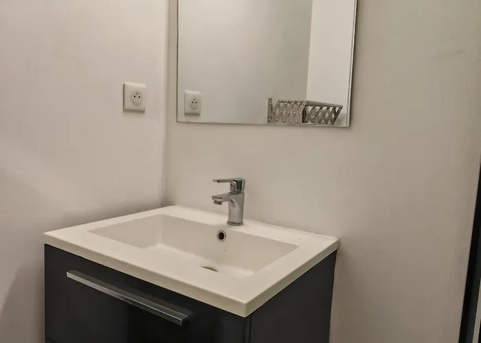 Cosy équipé Proche Gare Apartamento Clermont-Ferrand